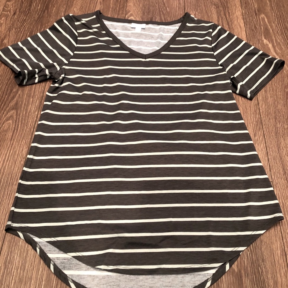 Lularoe Iris T